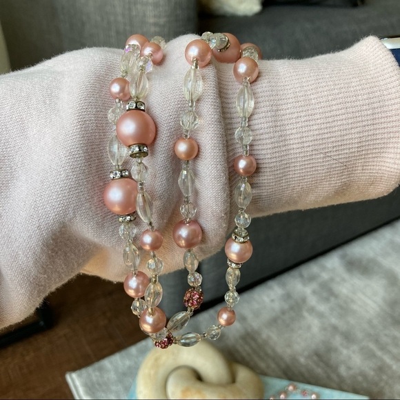 Set of Two Vintage Faux Pearl Necklaces - Picture 5 of 6